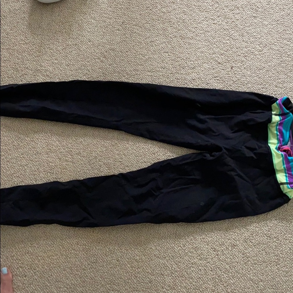 Black ivviva leggings will take lower offers